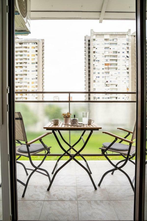Hendrix Bridge Apartment 2 ซาเกร็บ ภายนอก รูปภาพ