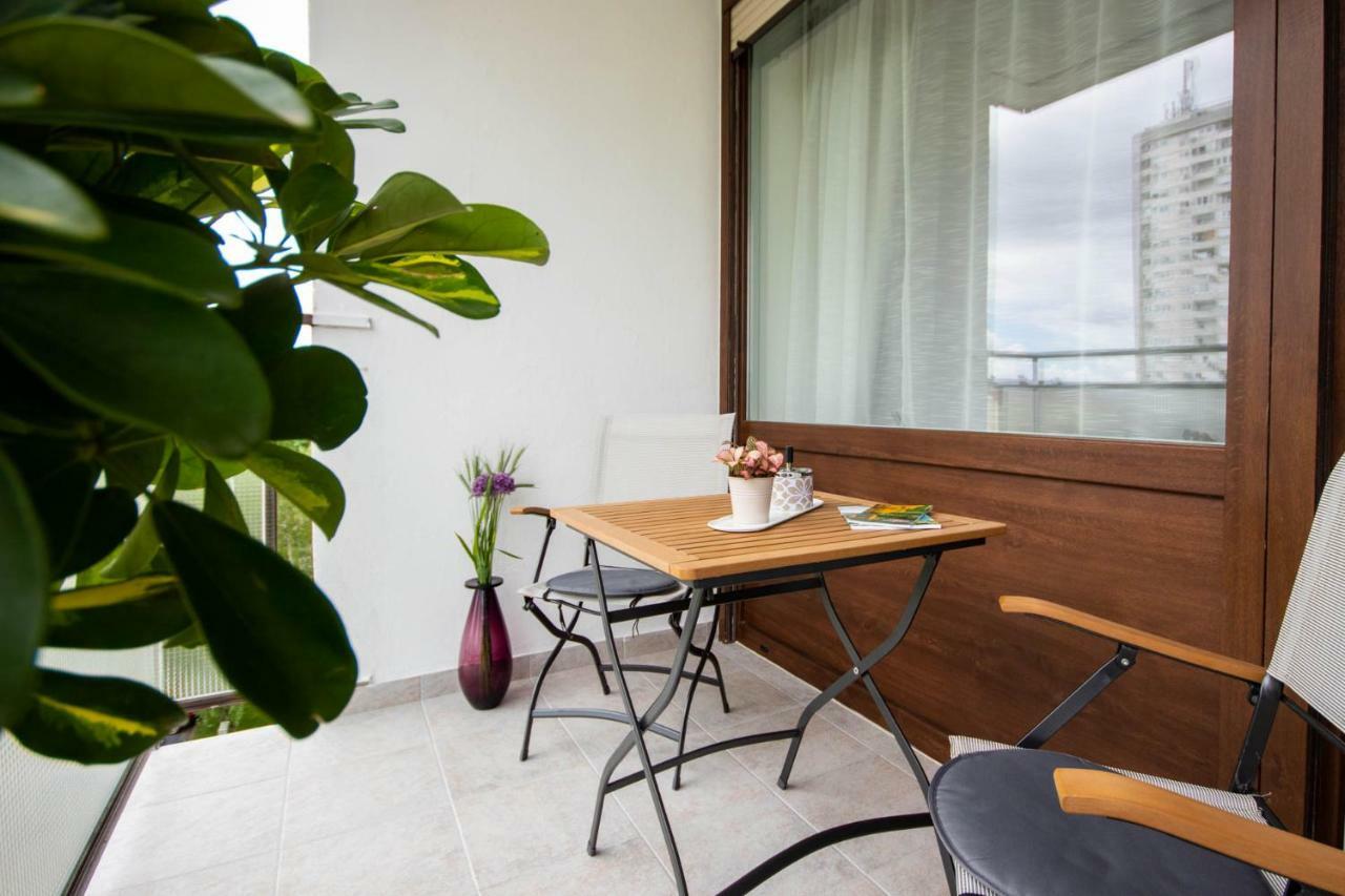 Hendrix Bridge Apartment 2 ซาเกร็บ ภายนอก รูปภาพ