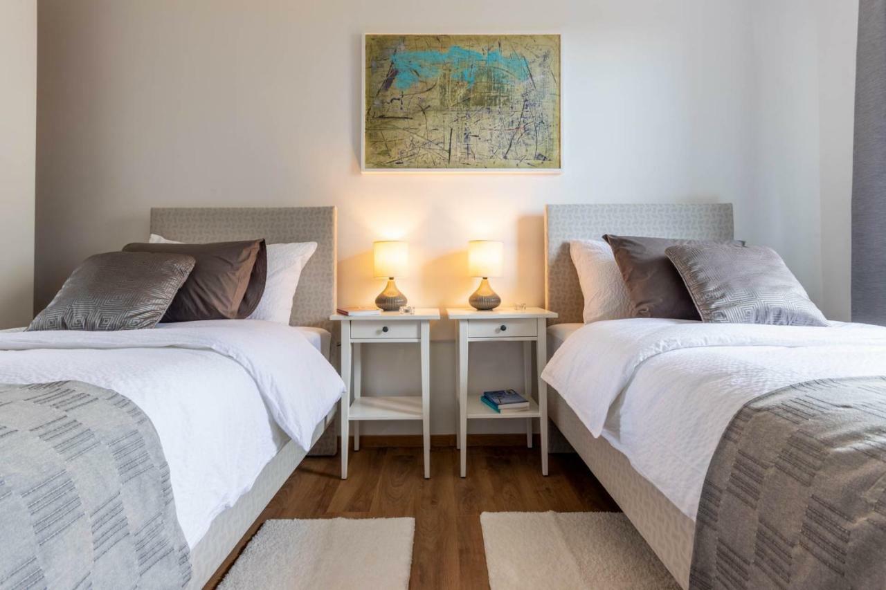 Hendrix Bridge Apartment 2 ซาเกร็บ ภายนอก รูปภาพ
