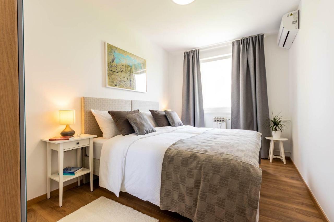 Hendrix Bridge Apartment 2 ซาเกร็บ ภายนอก รูปภาพ